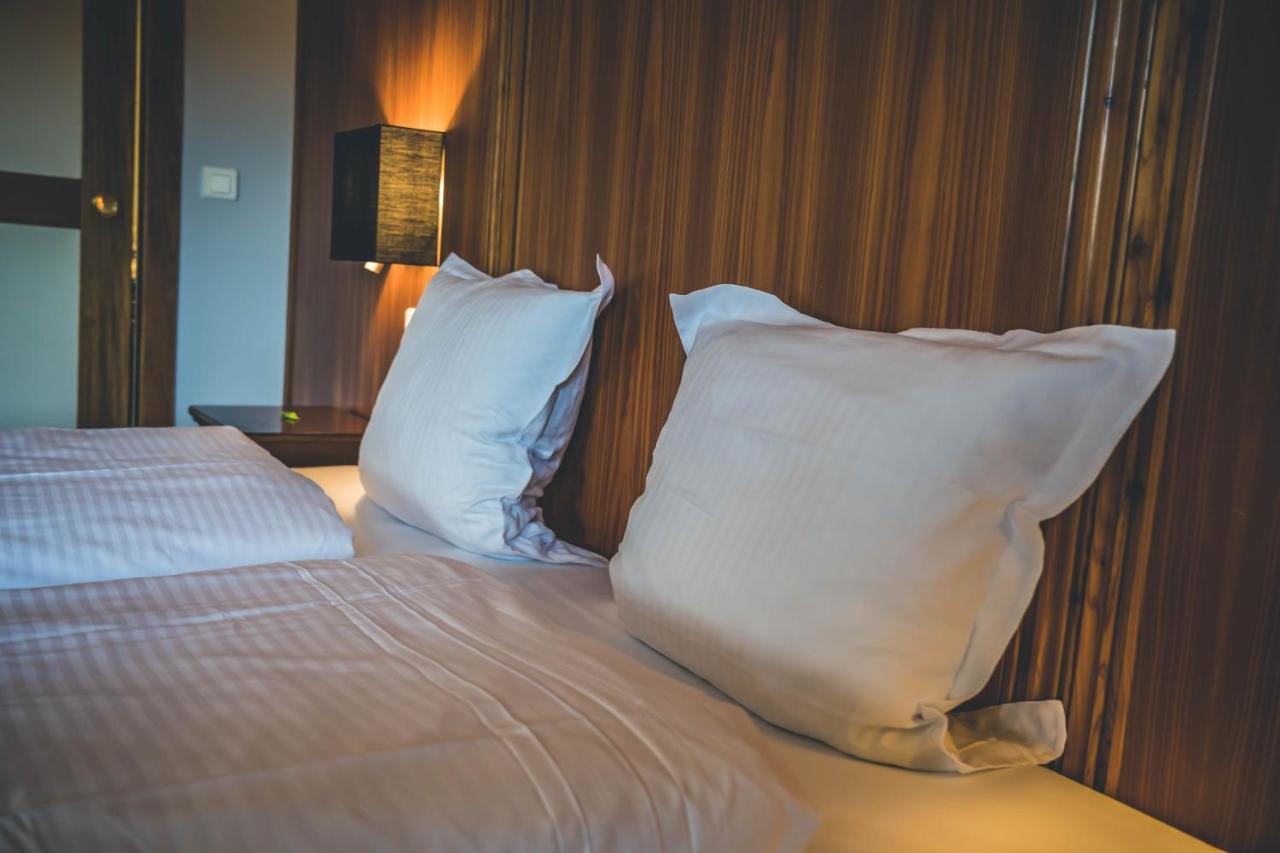 Hotel Spa Et Restaurant Au Chasseur Birkenwald ภายนอก รูปภาพ