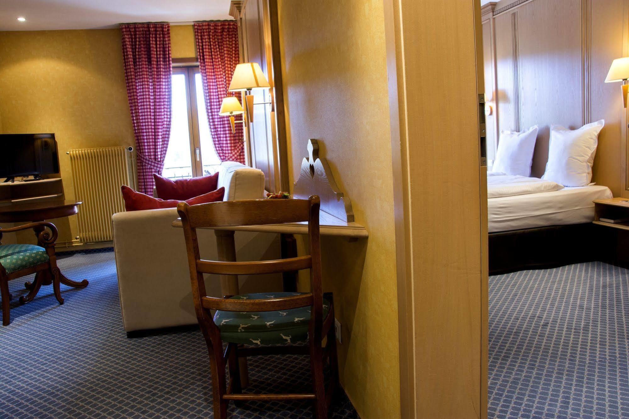Hotel Spa Et Restaurant Au Chasseur Birkenwald ภายนอก รูปภาพ